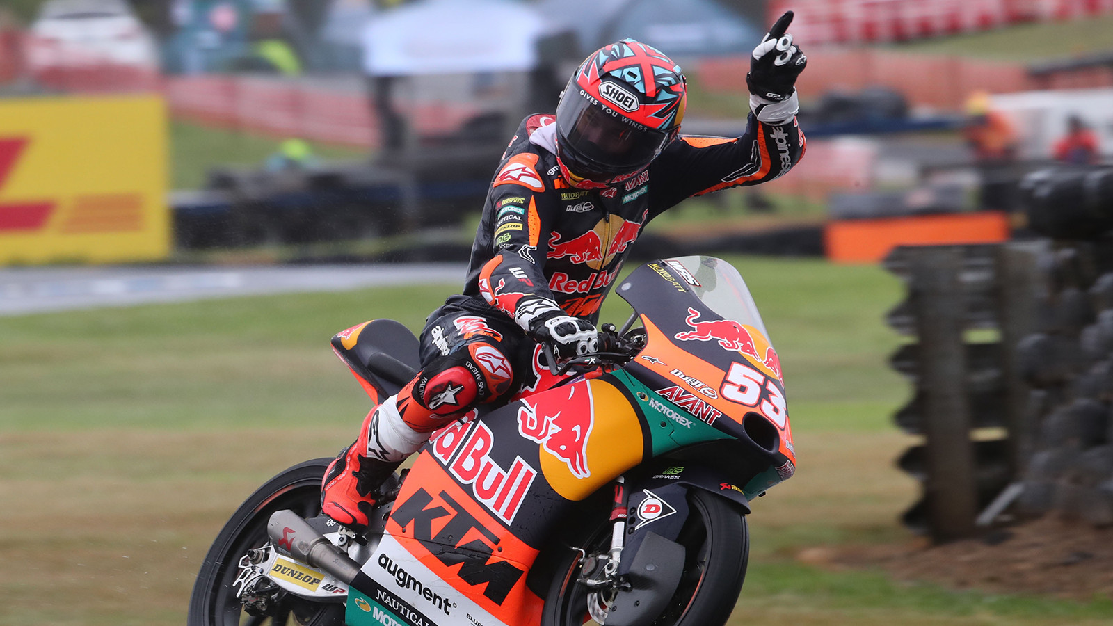 Deniz Öncü, Dünya Moto2 Şampiyonası'nın İspanya yarışını 22. sırada bitirdi