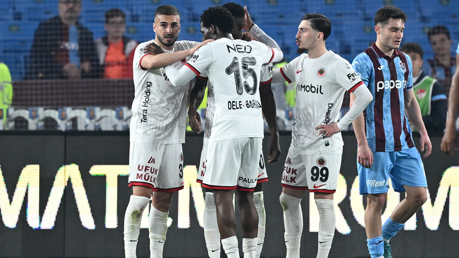 Gençlerbirliği, Trabzonspor'u yenerek son maçta kümede kaldı