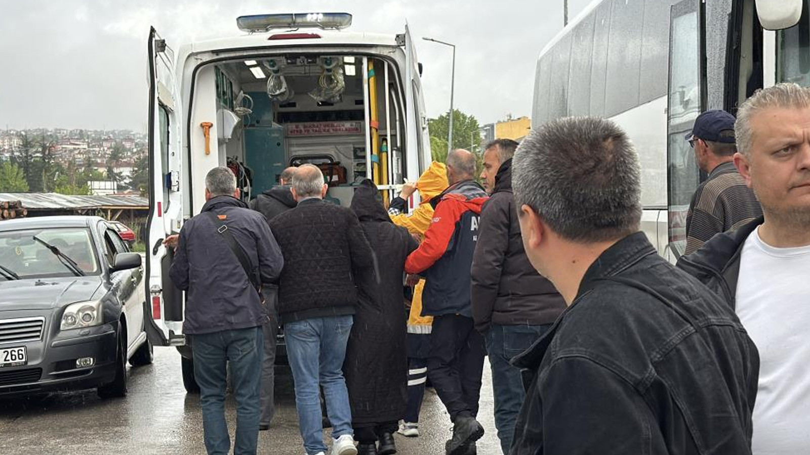 Otelde doğal gaz kaçağı paniği: Çok sayıda kişi hastaneye kaldırıldı