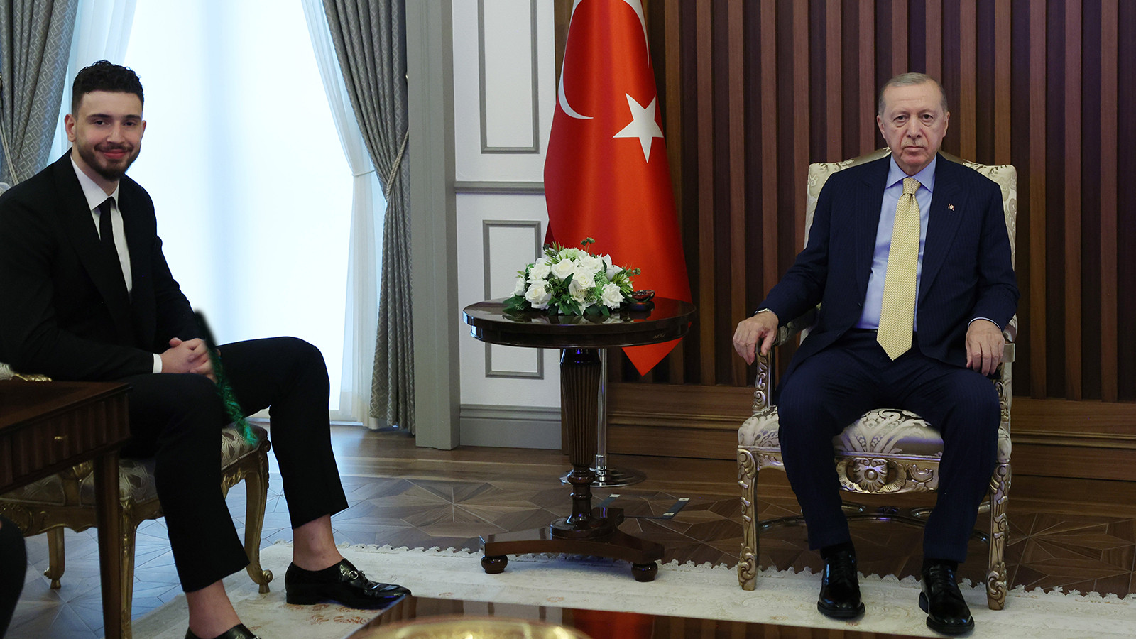 Cumhurbaşkanı Erdoğan, milli basketbolcu Alperen Şengün'ü kabul etti