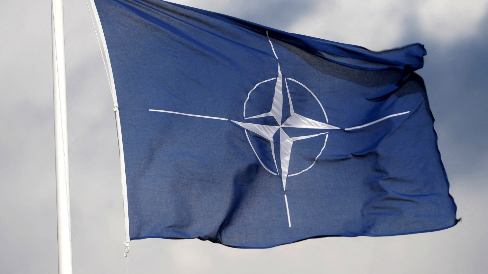 NATO Askeri Komite Başkanı Dragone: Sakin denizde değiliz, fırtınanın içindeyiz