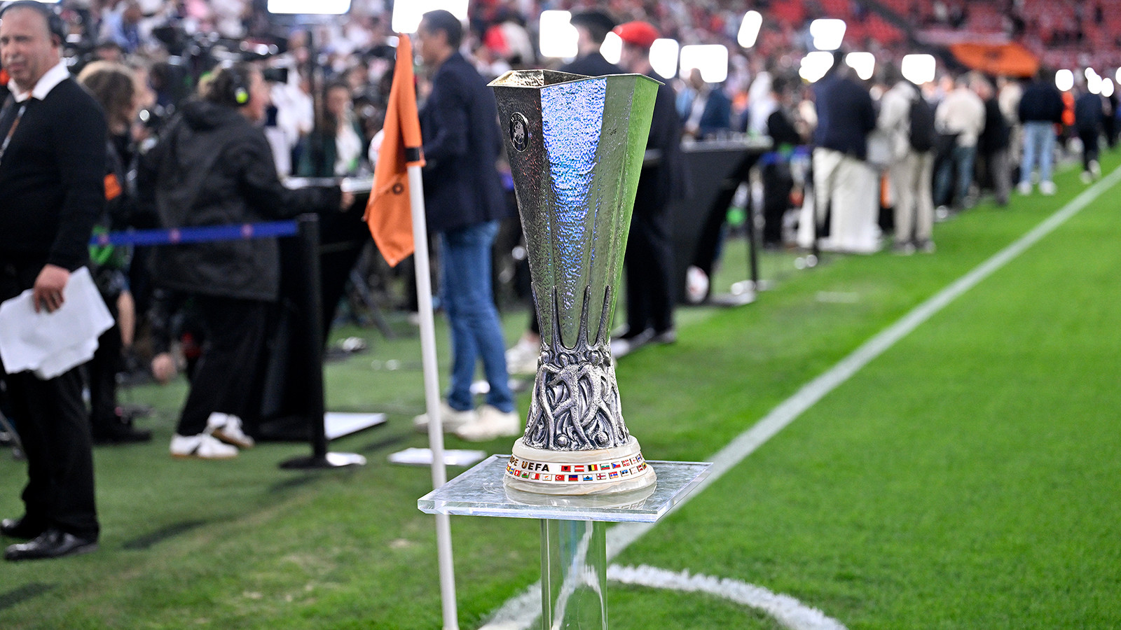 UEFA Avrupa Ligi'nde 683 milyon 875 bin euroluk final