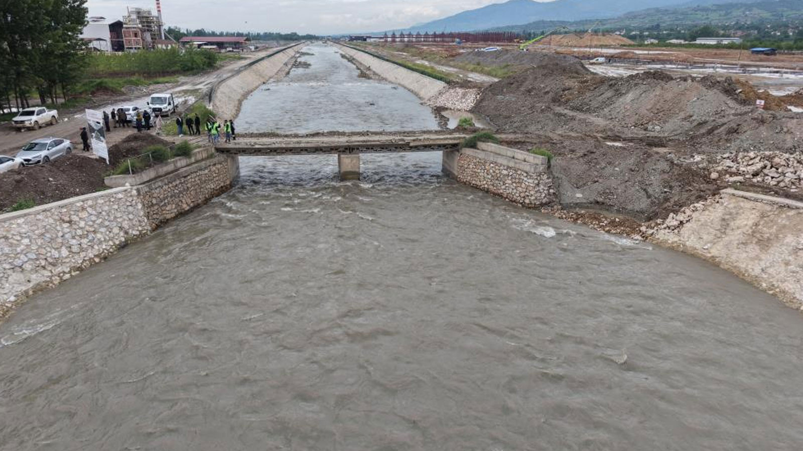 Bakan Göktaş ve Cevdet Yılmaz'dan Tokat'taki selden etkilenenlere ilişkin açıklama