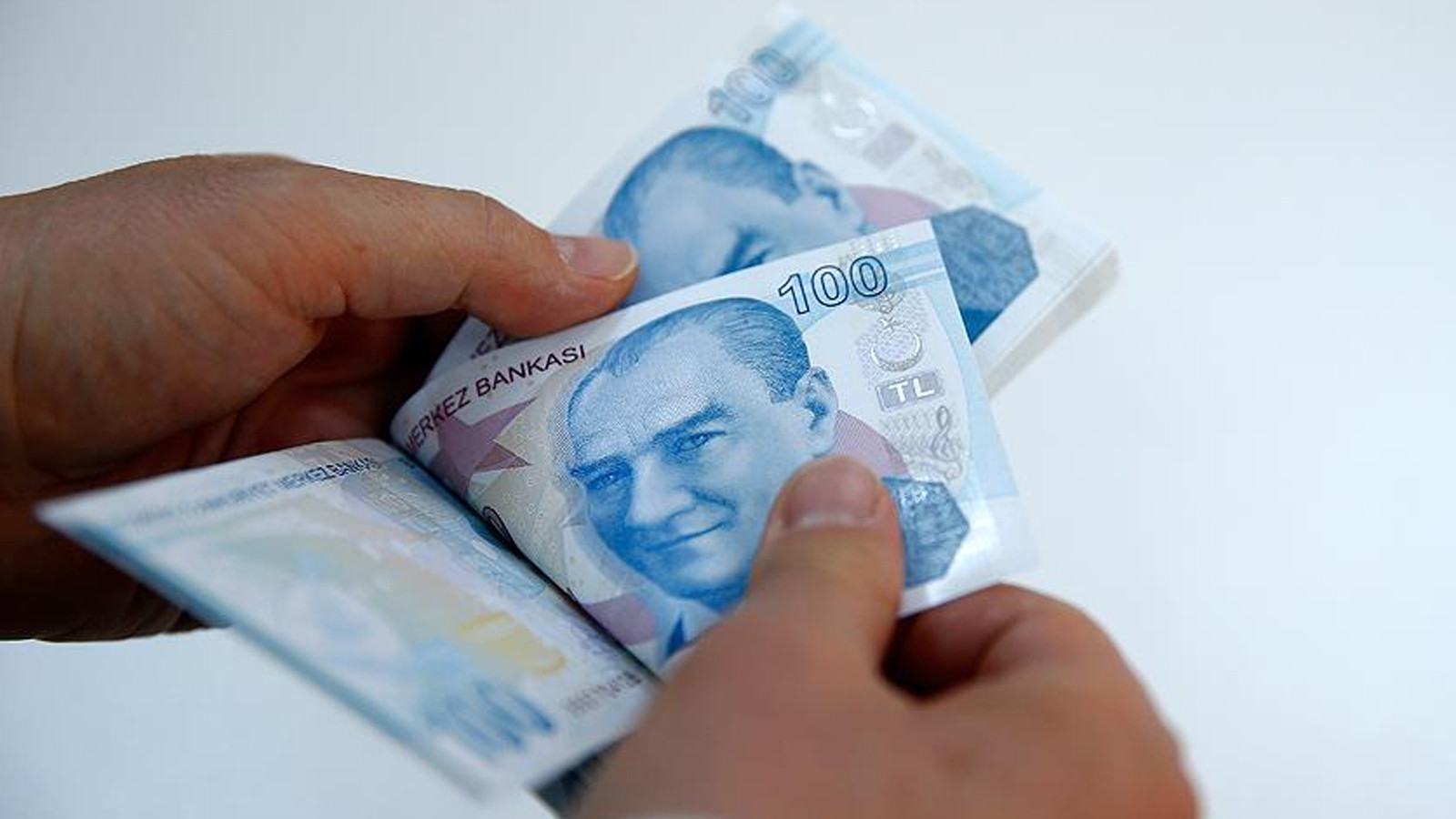 Emekliye çifte ödeme müjdesi: Hesaplara en az 31 bin TL yatacak