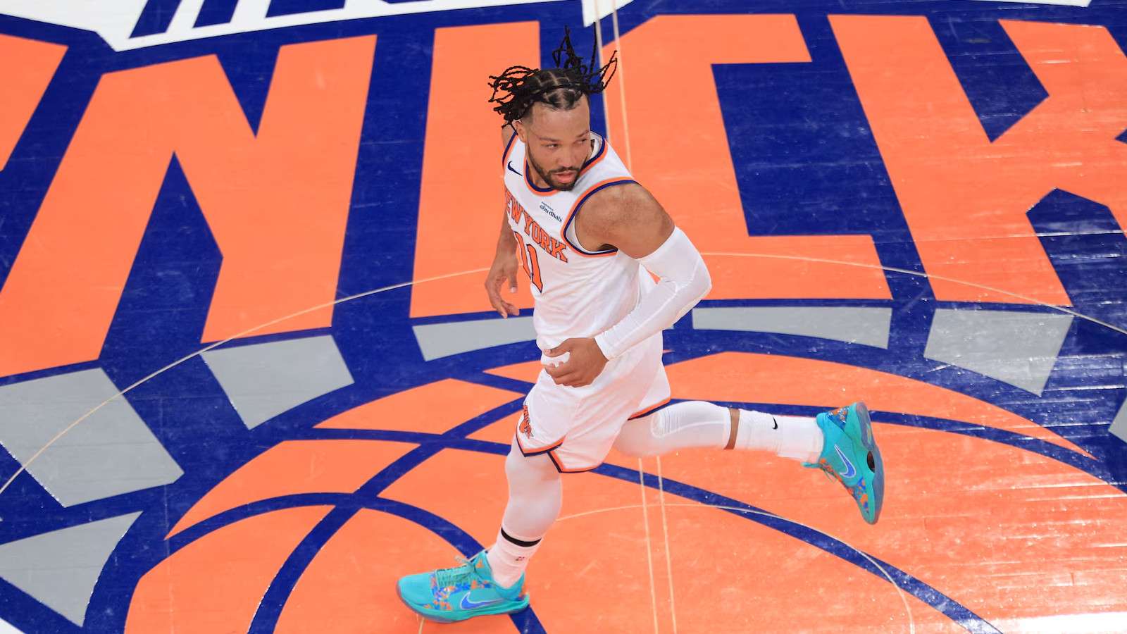 Jalen Brunson yıldızlaştı: Knicks, 22 sayıdan dönerek konferans finaline galibiyetle başladı