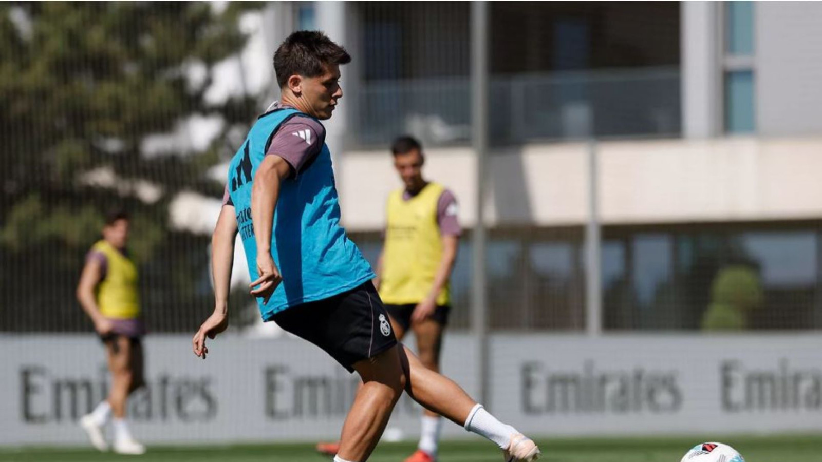 Müjdeli haber geldi, Arda Güler Real Madrid'le antrenmanlara başladı