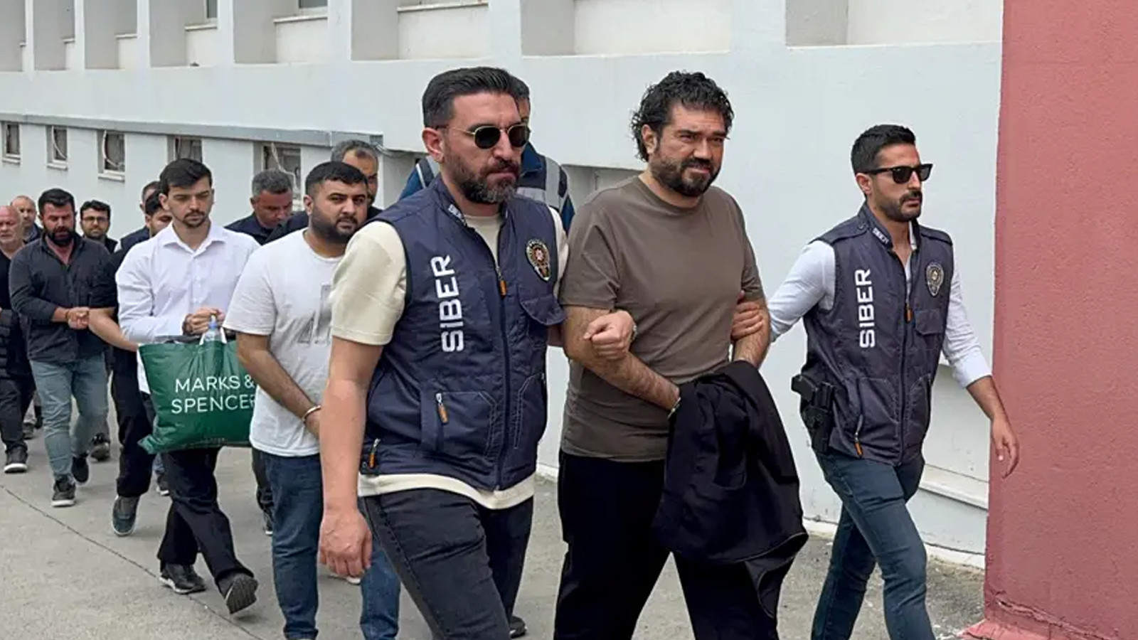 Rasim Ozan Kütahyalı'nın cezaevi değiştirildi