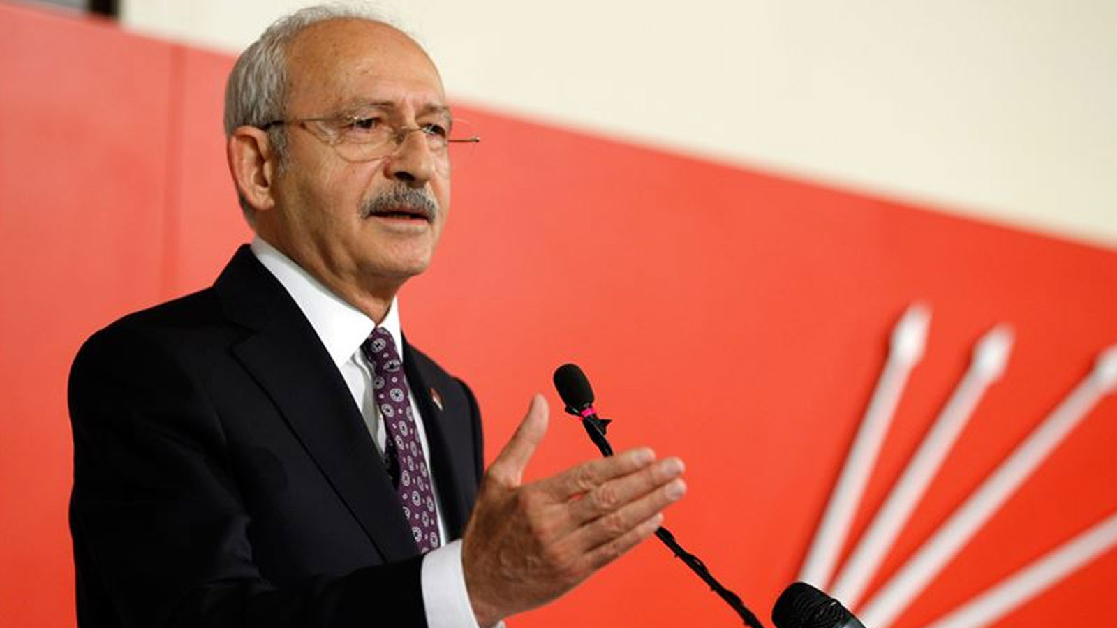 Kemal Kılıçdaroğlu'na ilk şok! Görevi kabul etmedi, Özel'e destek verdiğini açıkladı
