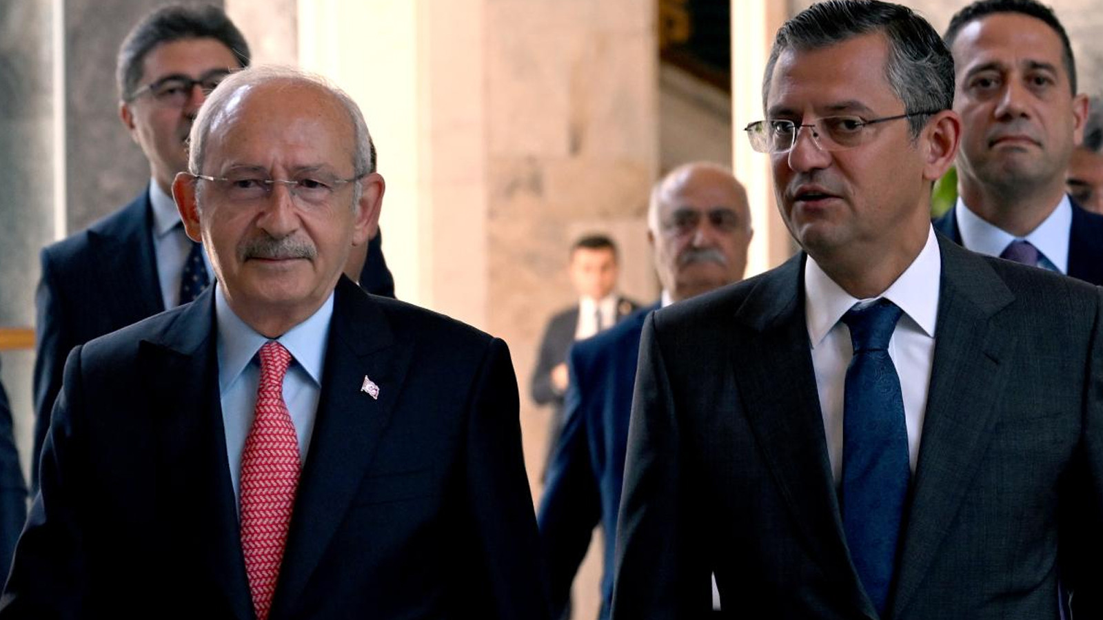 Özgür Özel: Kılıçdaroğlu telefonla aradı ama dönmedim, zaten ne konuşacağız?