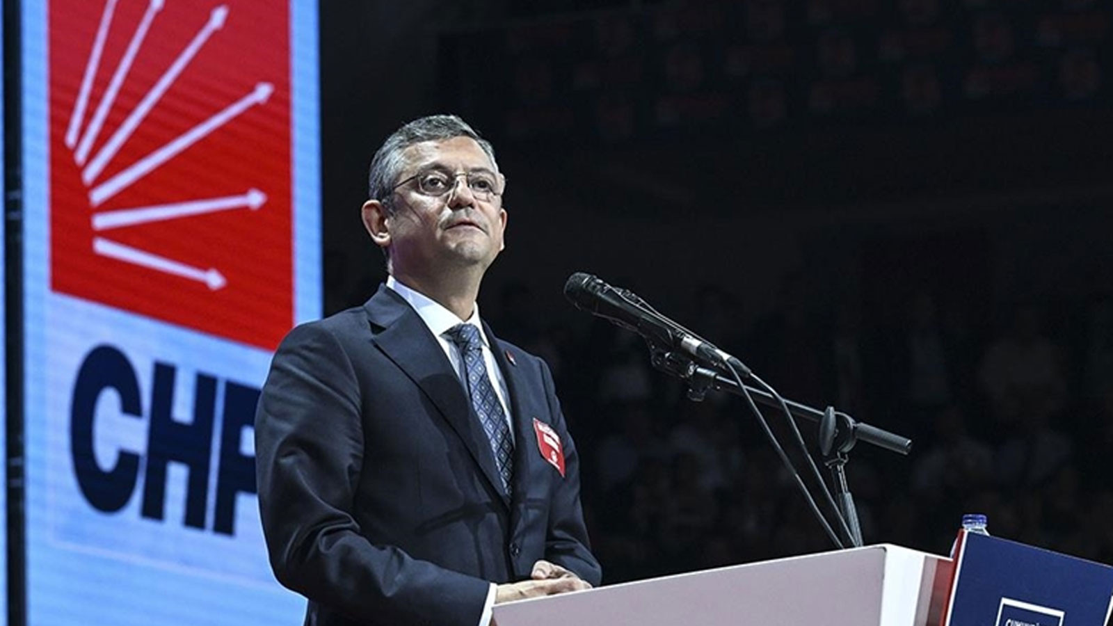 Özgür Özel CHP'nin Grup Başkanı oldu