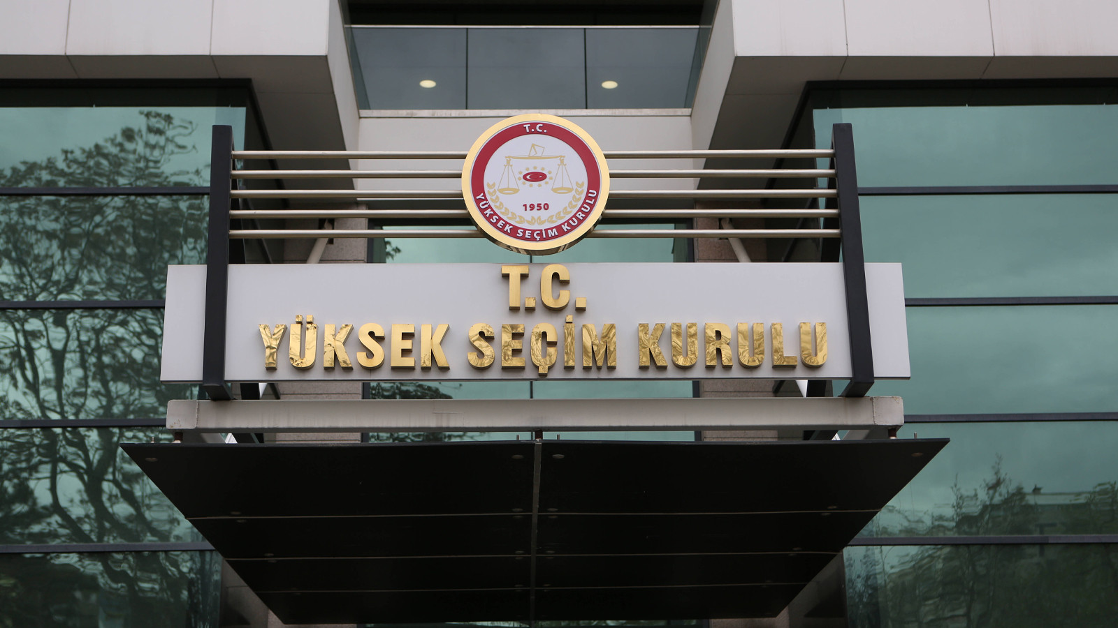 YSK, 'yerel seçimler iptal edilsin' başvurusunu reddetti