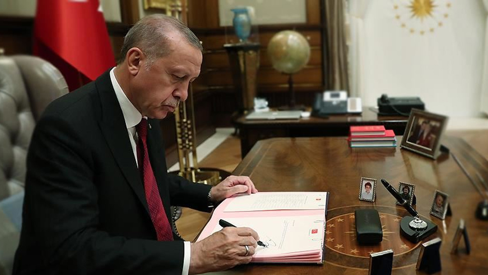 Cumhurbaşkanlığı tarafından yapılan atamalar Resmi Gazete’de
