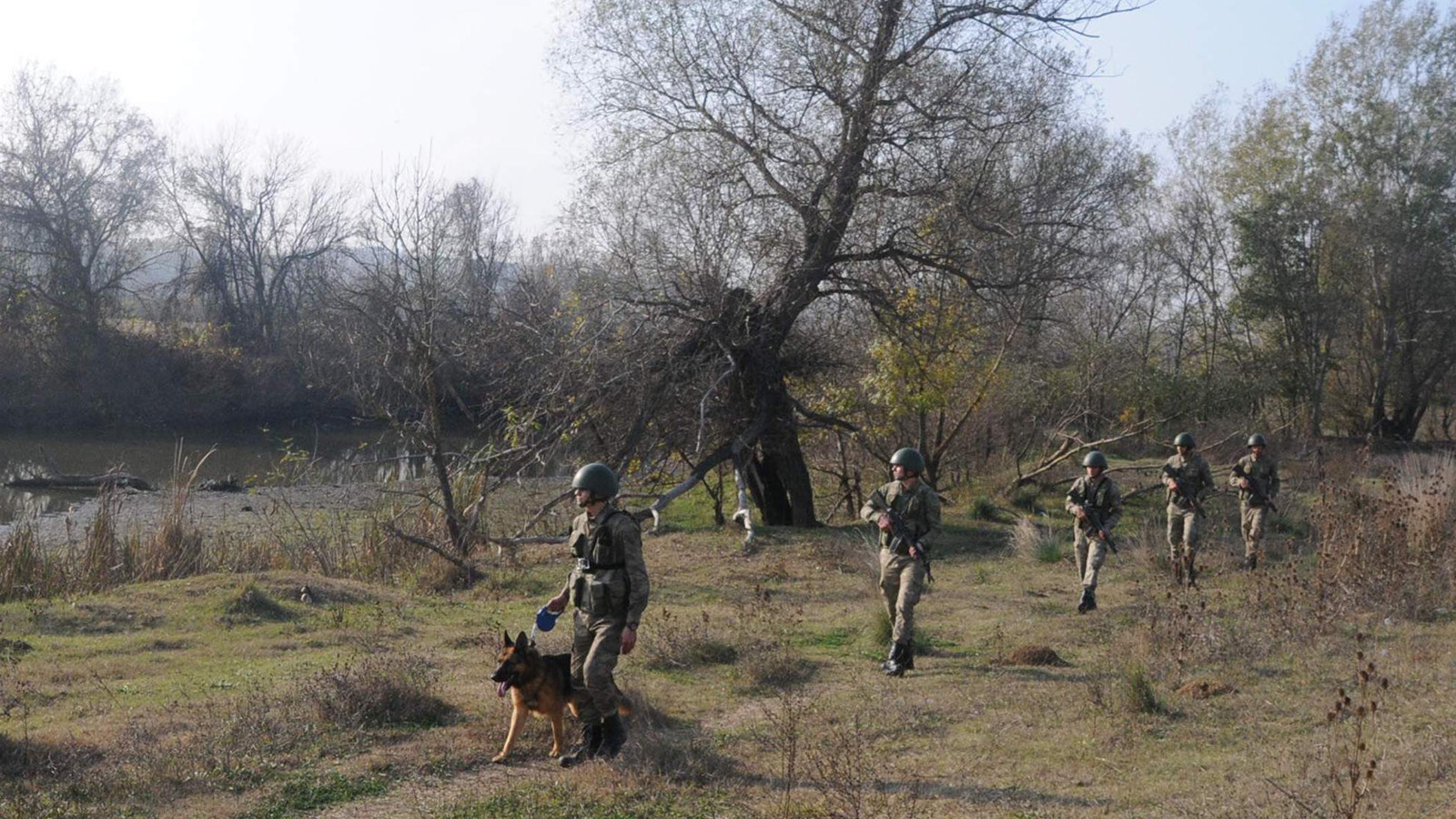 Edirne'de askeri yasak bölgede 3 FETÖ'cü yakalandı