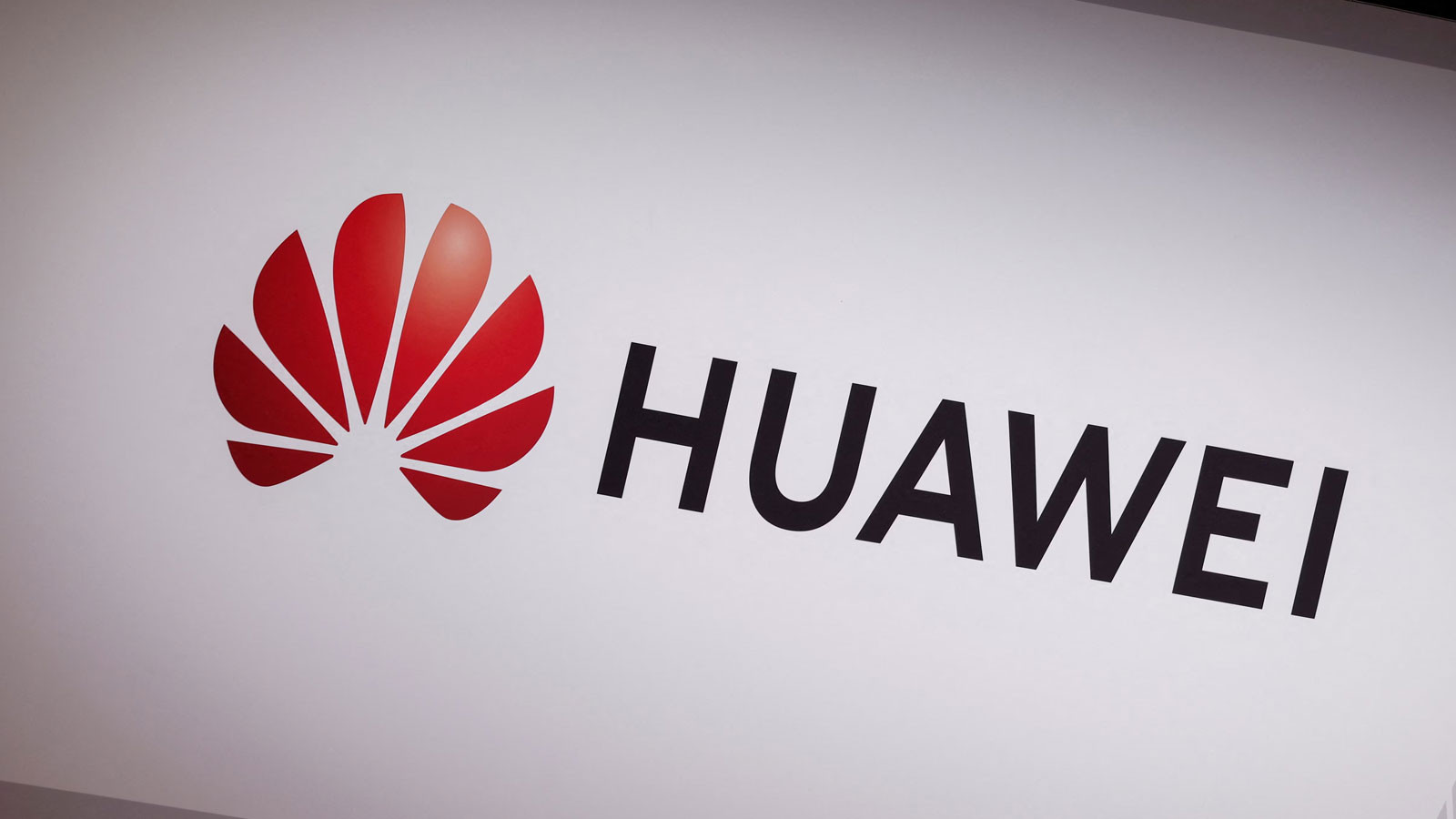 Huawei ABD yaptırımlarına karşı yeni çip stratejisi geliştiriyor