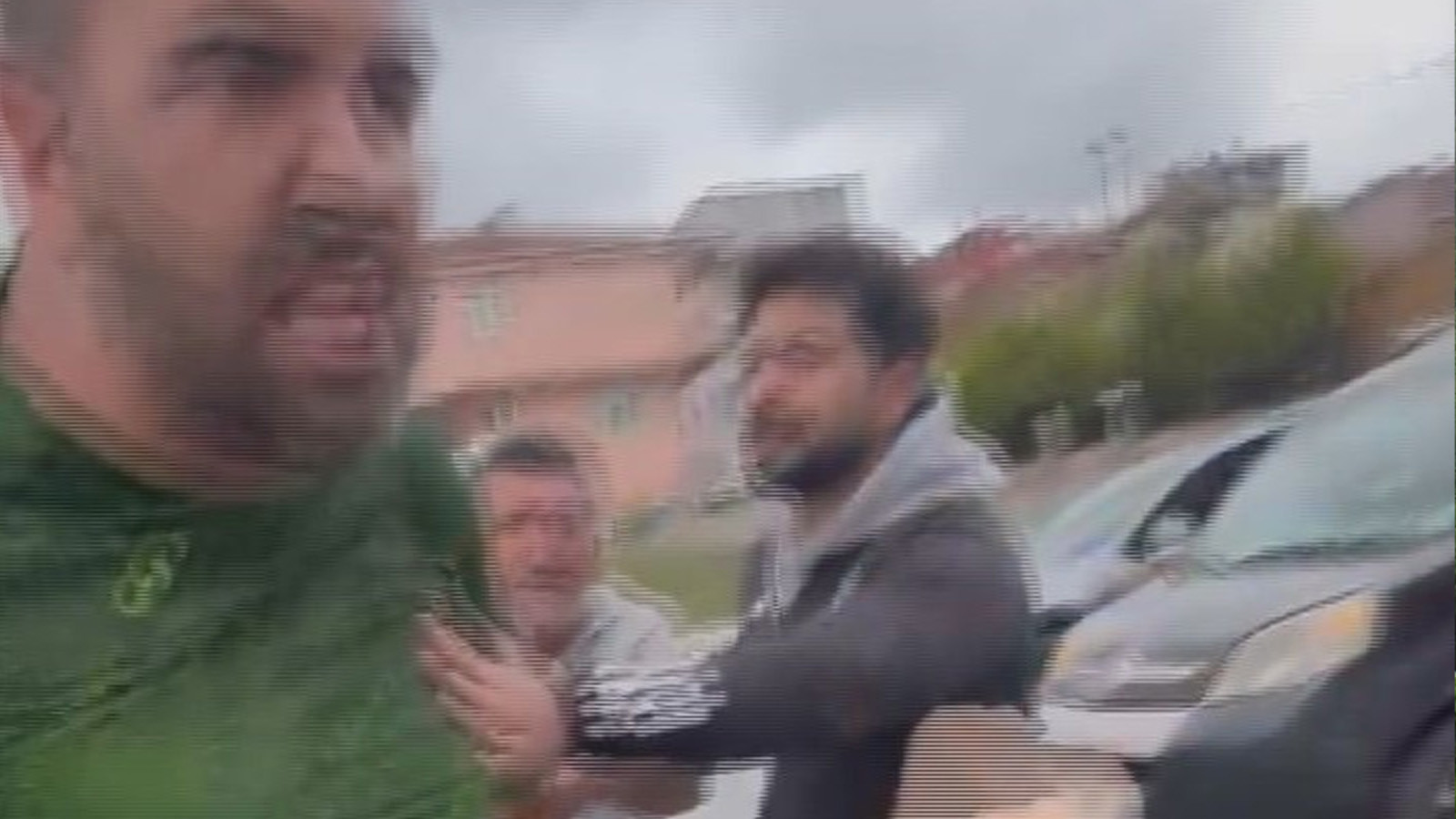 Trafik kazası sonrasında tartıştığı kadın sürücüye saldırdı! O anlar kamerada