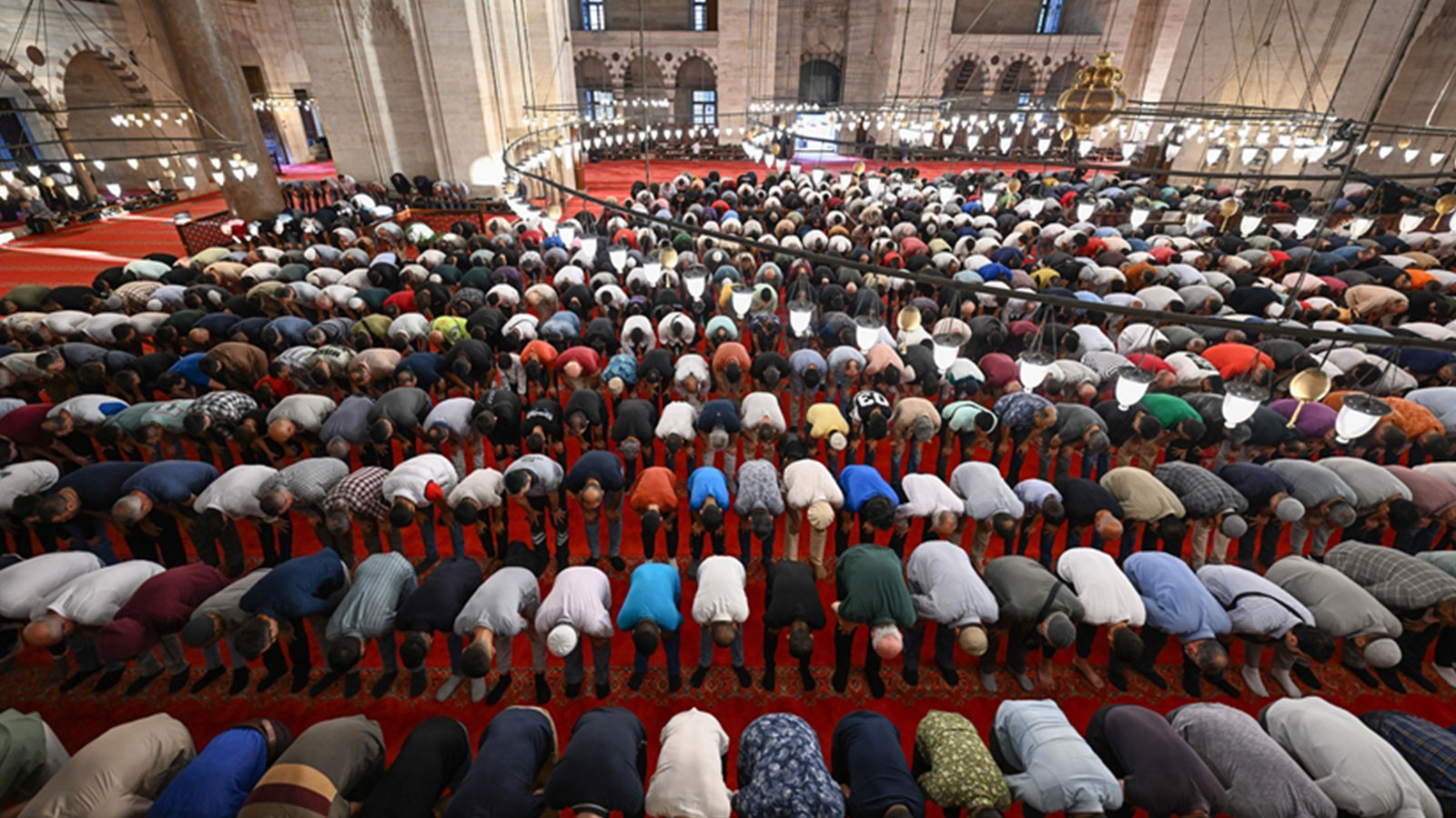 İstanbul'da bayram namazı saat kaçta? İl il Kurban Bayramı namazı saatleri