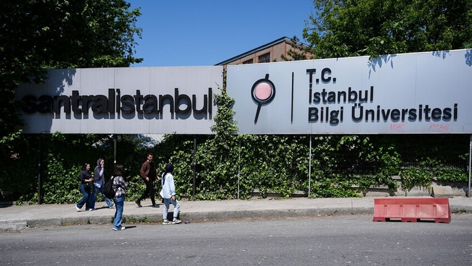Kapatılma krizinin ardından Bilgi Üniversitesi'nden ilk açıklama