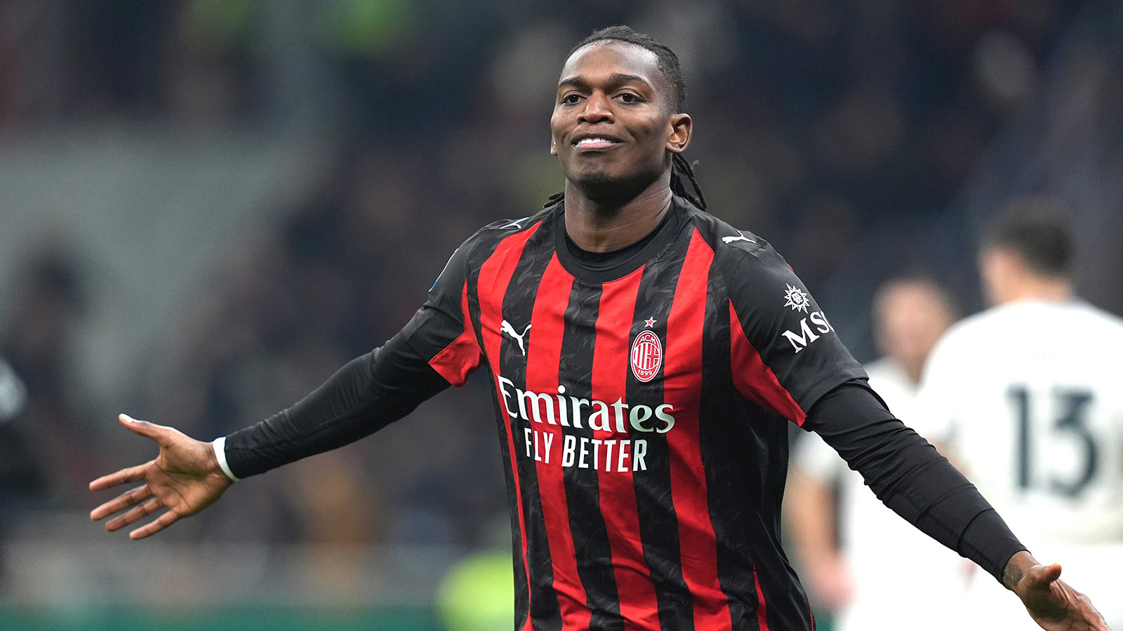 Rafael Leao'dan veda gibi açıklama: Ezeli rakiplerin transfer savaşı