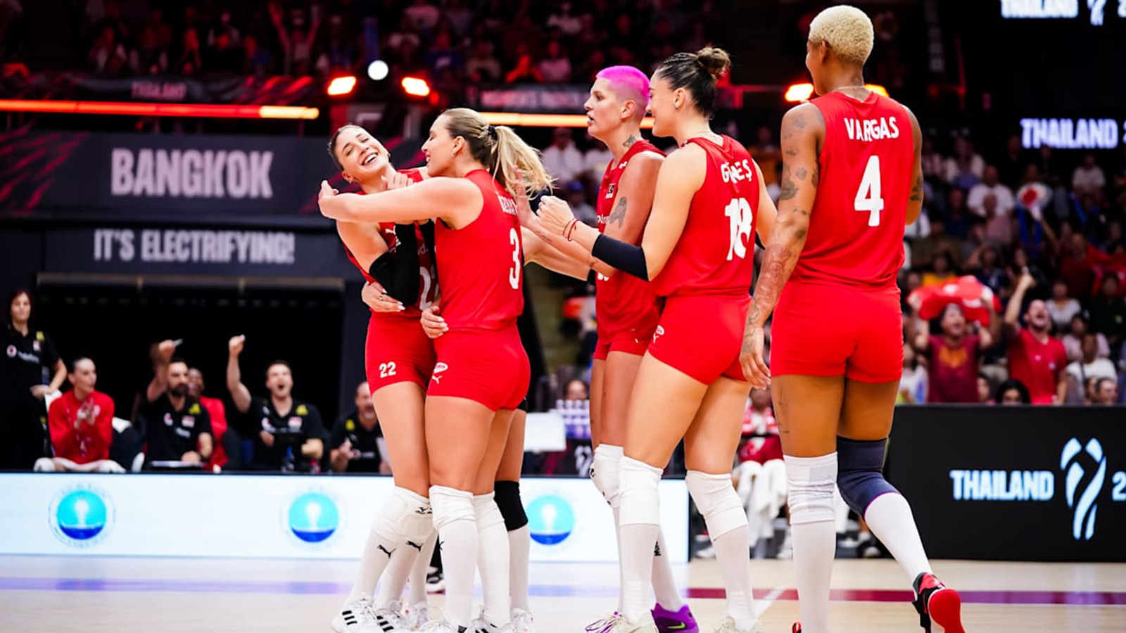Voleybol, Türkiye'nin en başarılı branşı seçildi