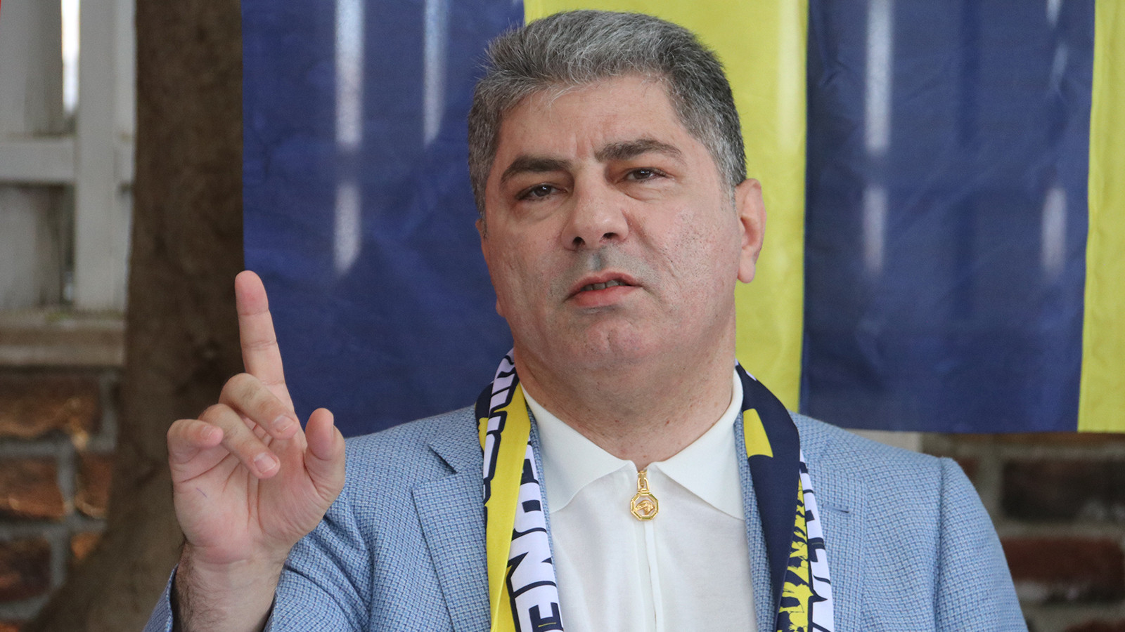 Hakan Safi, düyaca ünlü teknik direktörle anlaşmaya vardı: Seçimi kazanır kazanmaz göreve başlayacak