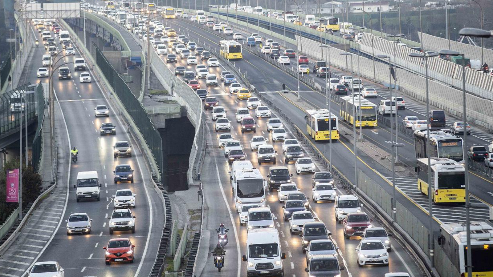 İstanbullular dikkat! Bu yollar trafiğe kapanıyor