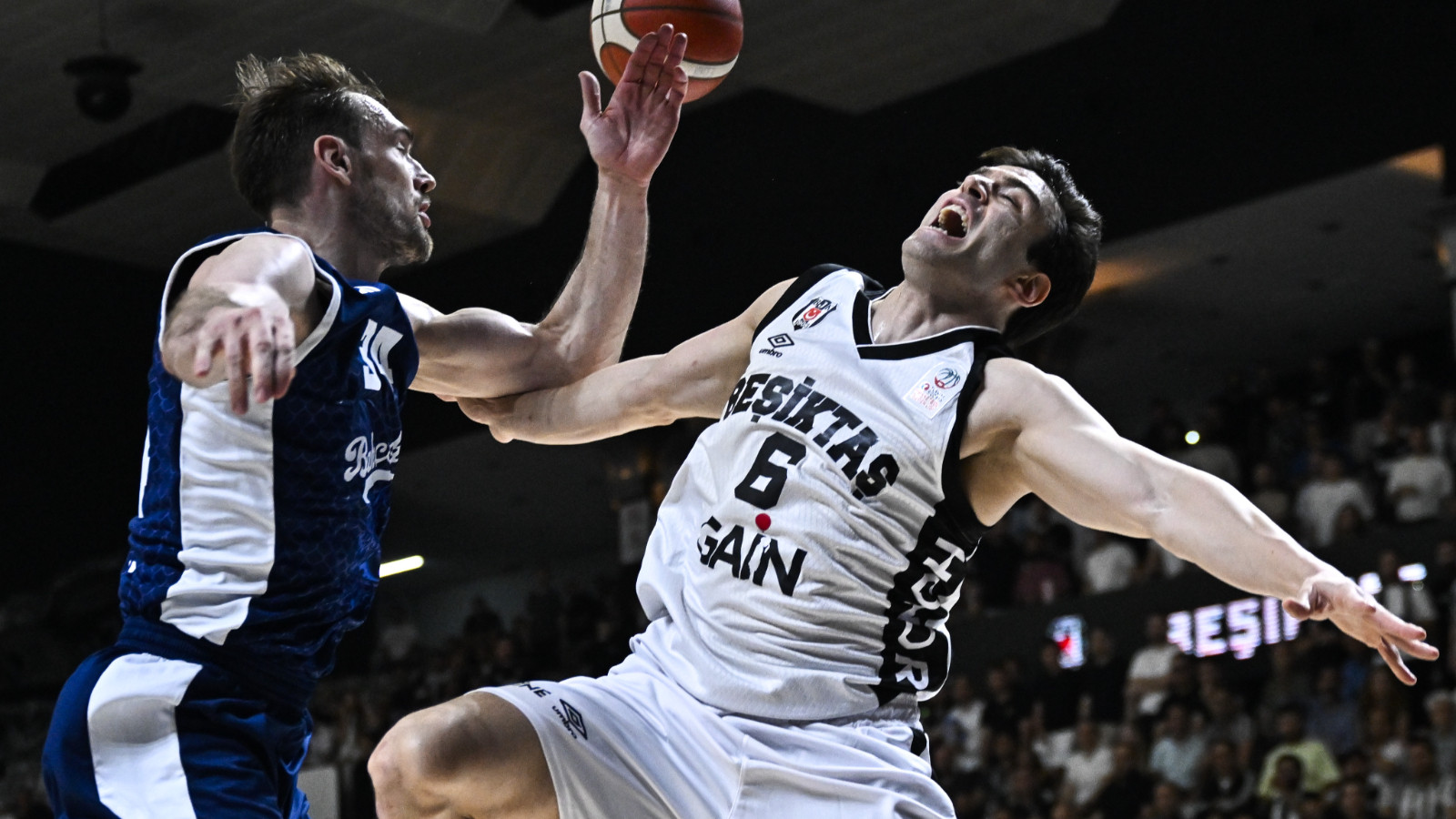 Beşiktaş, yarı final ilk maçını kazandı