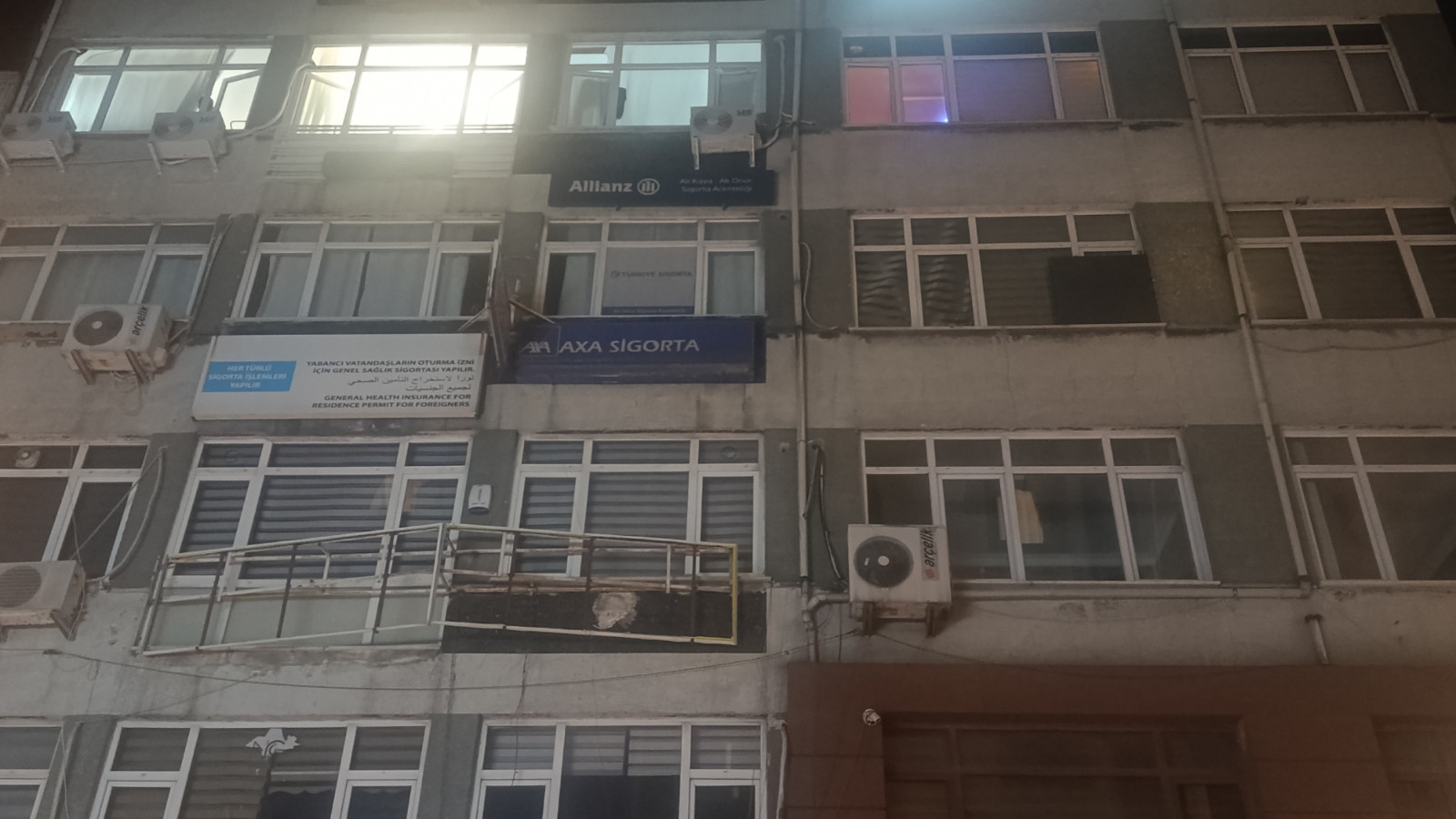 Fatih'te bir kişi masaj salonunda düşerek can verdi