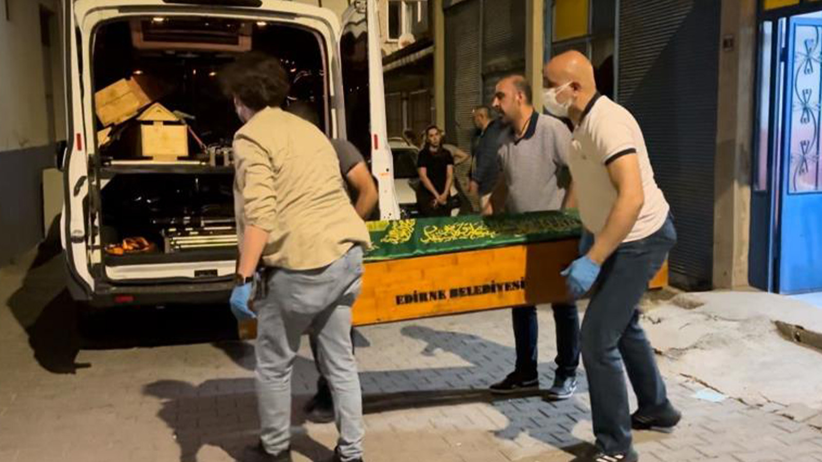 9 gündür kayıptı; evinde ölü bulundu