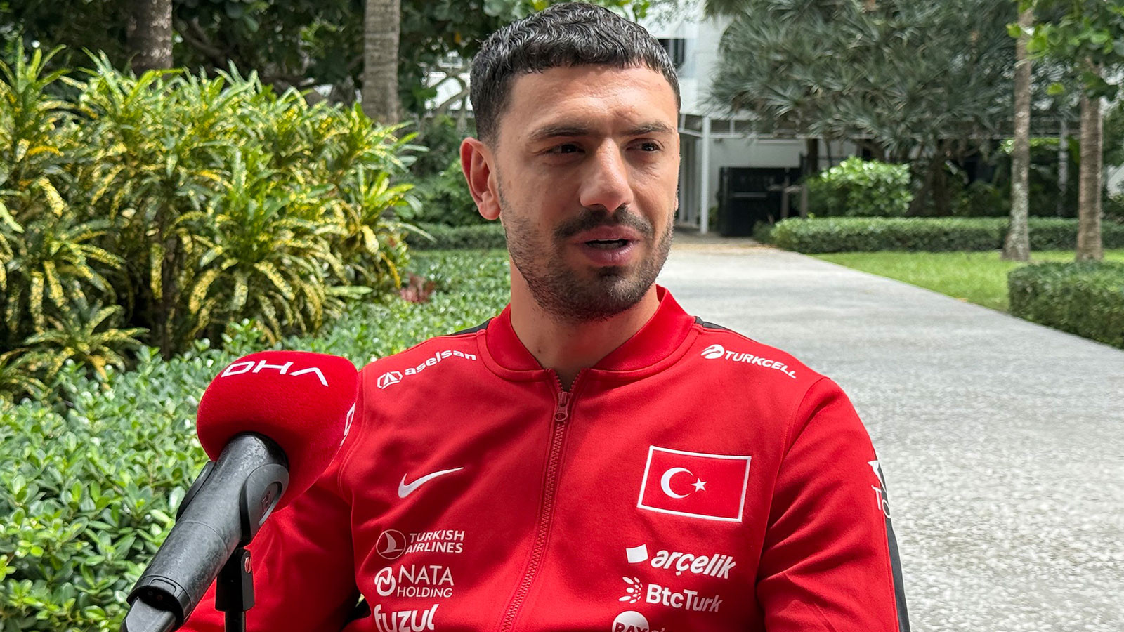 Merih Demiral'dan Dünya Kupası mesajı:  İnşallah herkesin karşılaşmak istemediği takım biz oluruz