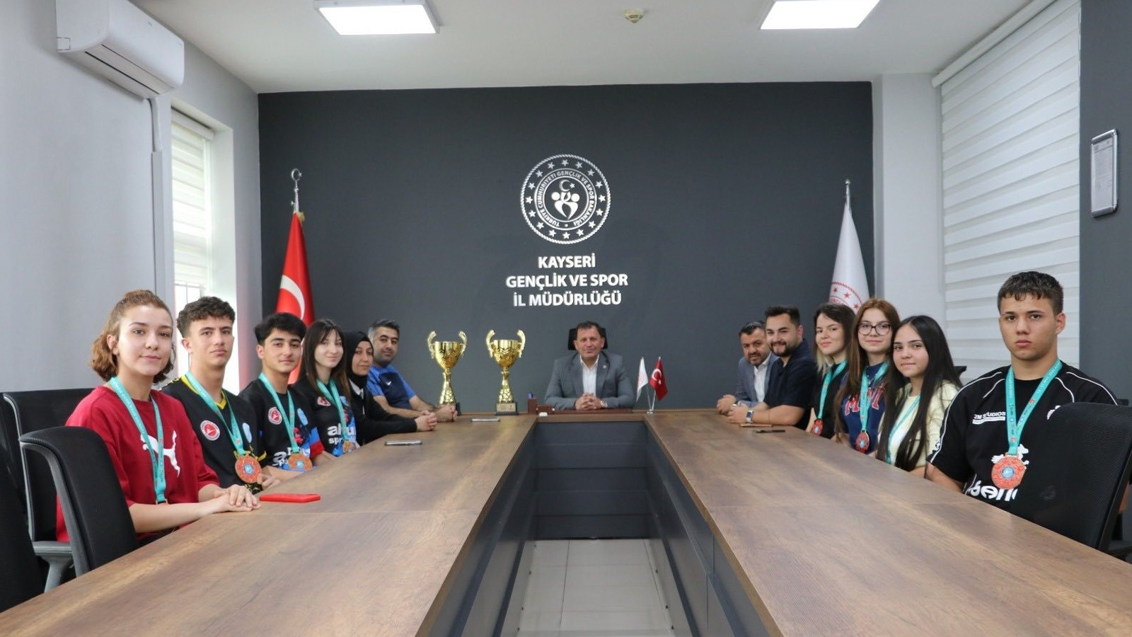 Kayseri'nin Gururu: Dünya Kupası'ndan Gelen Madalyalar