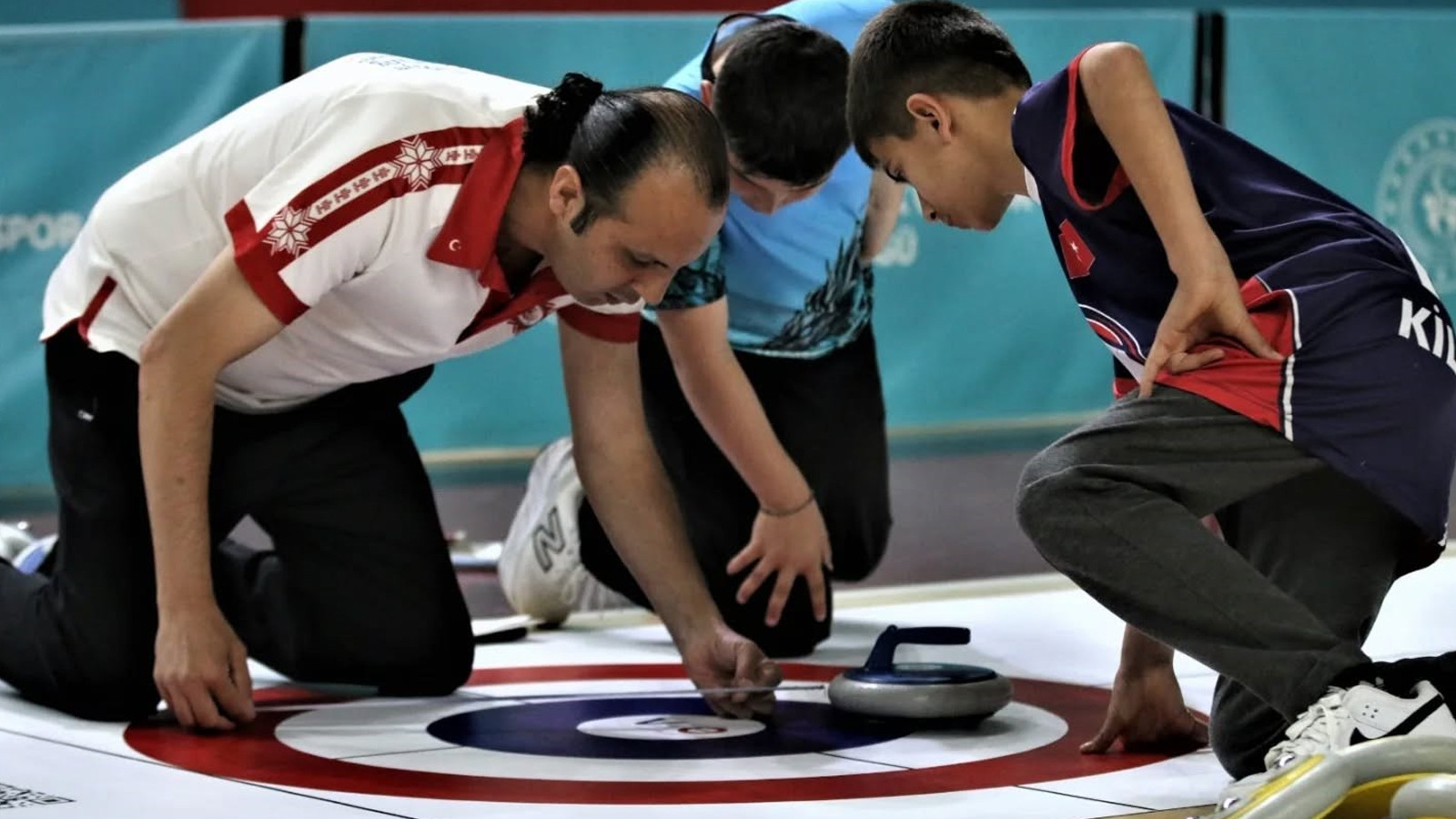 Floor curling Türkiye şampiyonası Sivas’ta devam ediyor