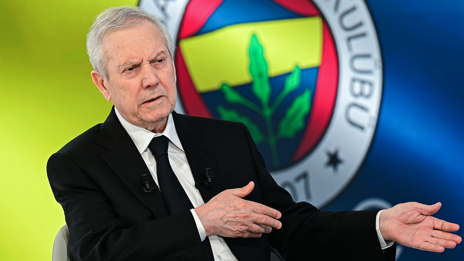 Aziz Yıldırım, Hakan Safi'nin anlaşmaya vardığı ismi Fenerba
