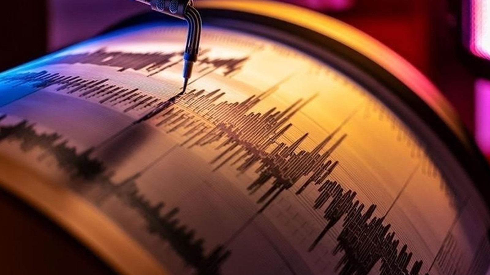 Ege Denizi’nde korkutan deprem: AFAD duyurdu