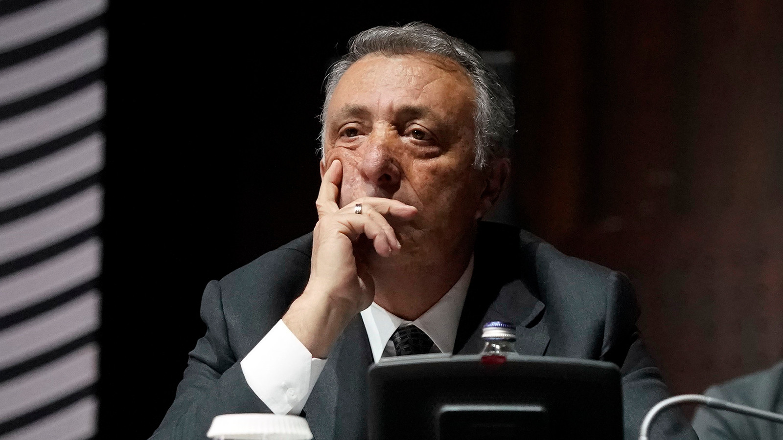 Ahmet Nur Çebi, Altay'ı incelemeye aldı