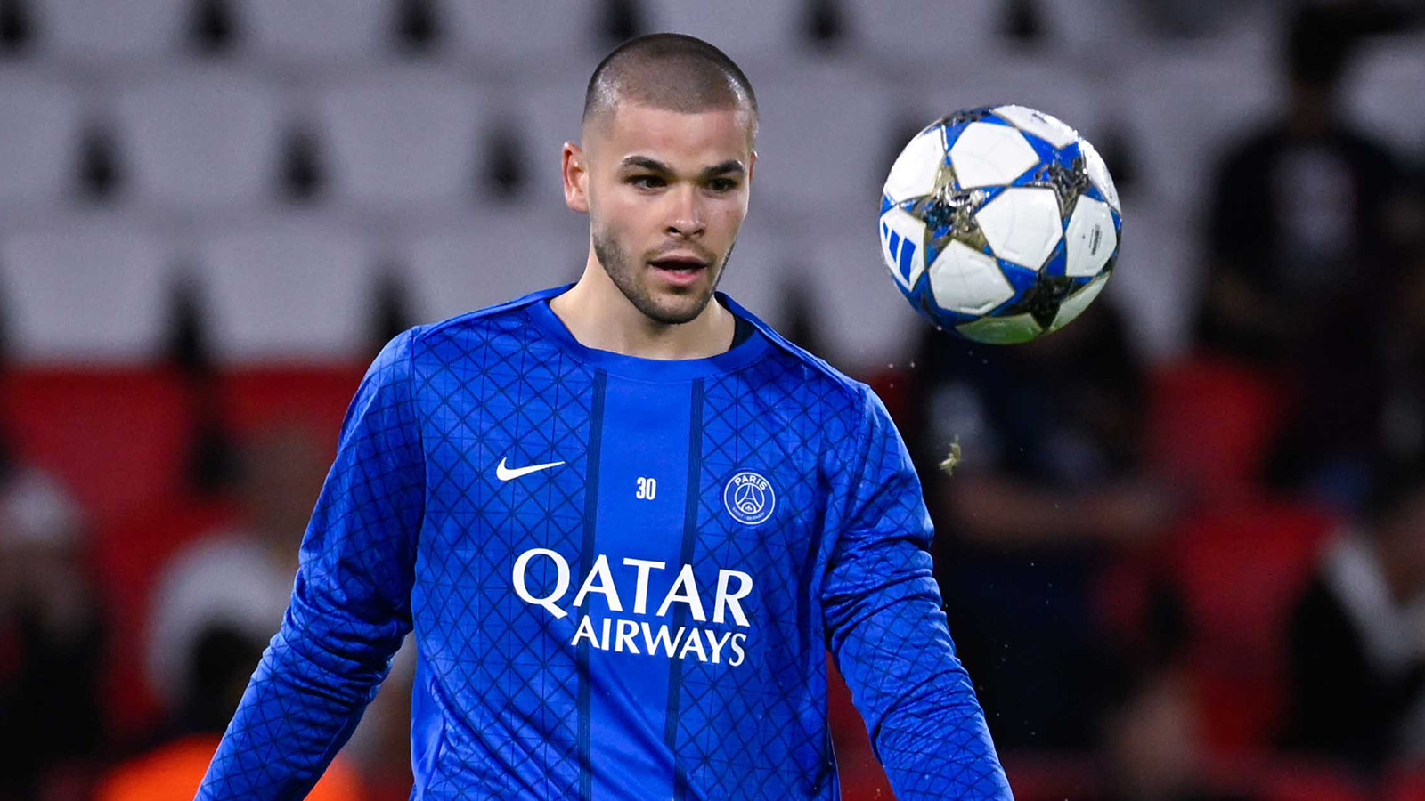 Beşiktaş, PSG'den Lucas Chevalier'i kadrosuna katm