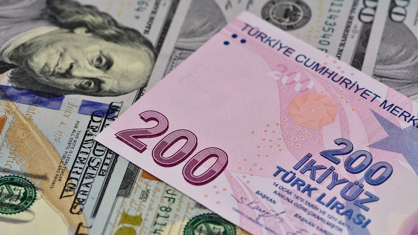 Bütçe açığında sert yükseliş, fiyat baskısı sürüyo