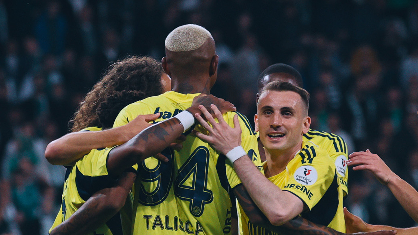 Fenerbahçe Avusturya'da 3 hazırlık maçı yapacak