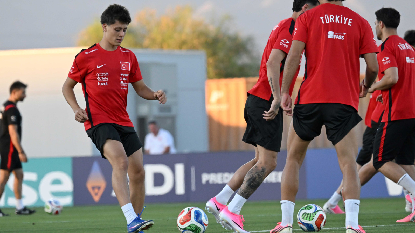 A Milli Futbol Takımı, Avustralya maçının hazırlıklarını sürdürdü