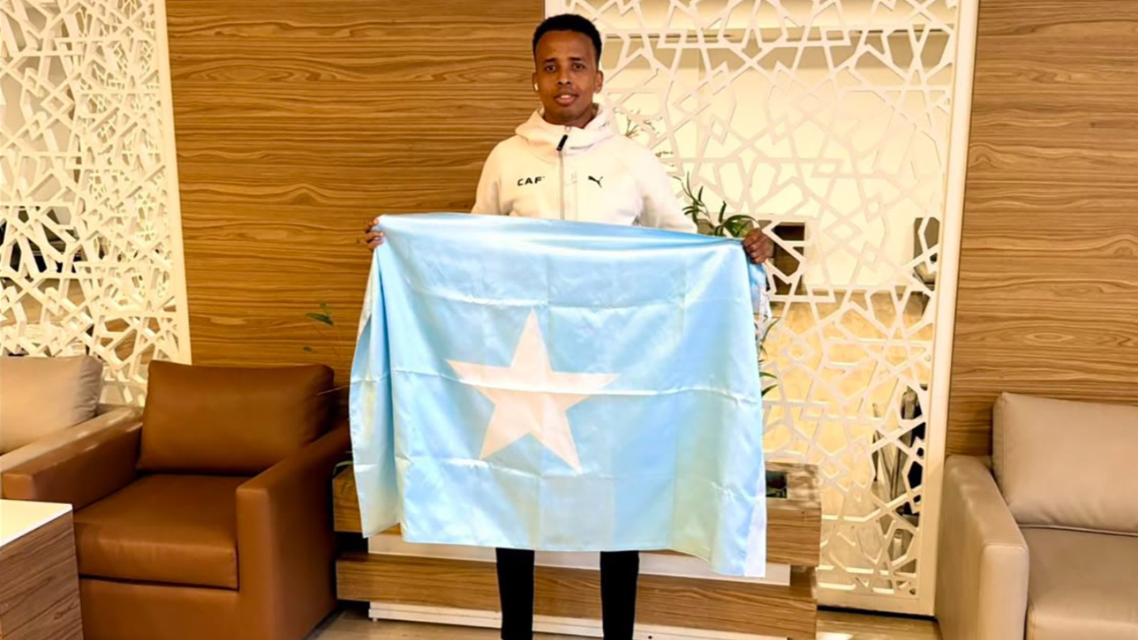 ABD'ye girişi reddedilen Somalili hakem Omar Artan ülkesinde