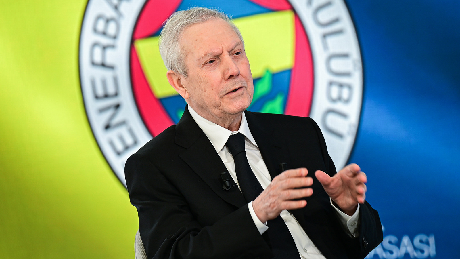 Aziz Yıldırım, Vedat Muriqi'nin ardından ikinci transferini 