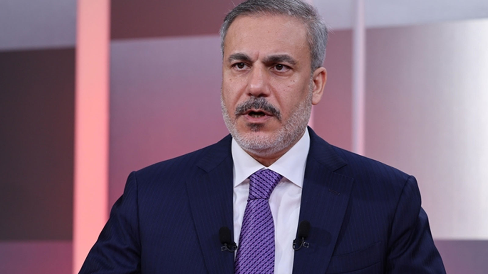 Bakan Fidan, Sofya'ya yaptığı ziyaret kapsamında çeşitli tem