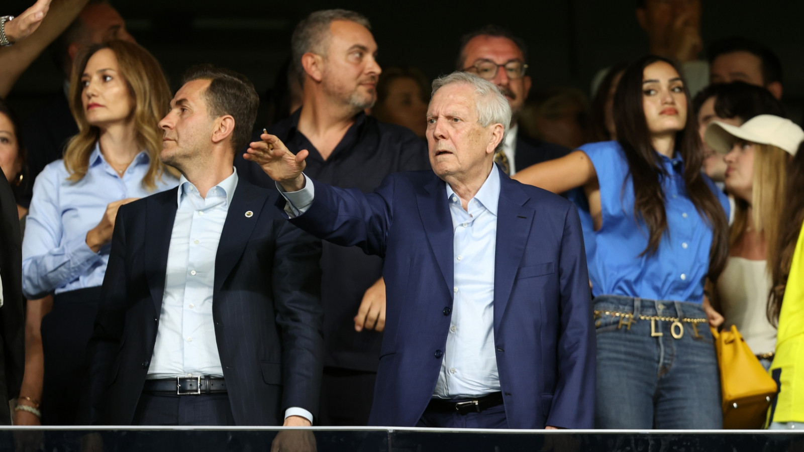 İtalyan gazeteci Aziz Yıldırım'ın ilk transferini duyurdu