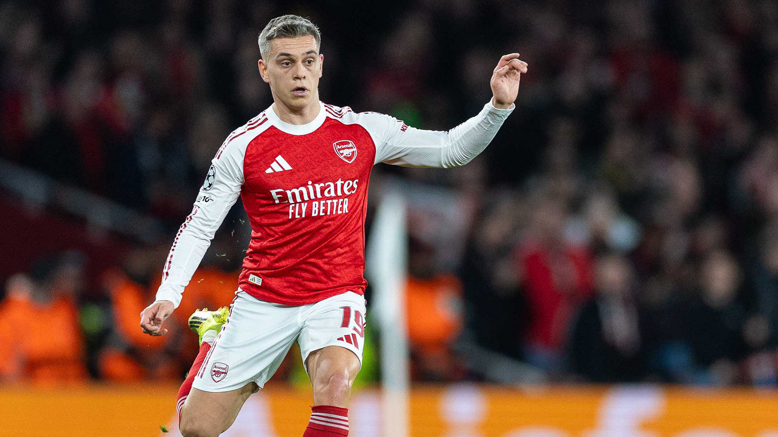 Serdal Adalı, Trossard için Arsenal ile temas kurdu!