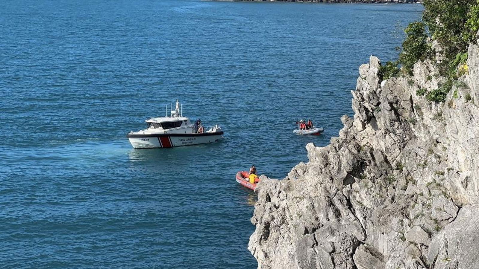 Zonguldak'ta balık tutarken denize düşen adam hayatını kaybe