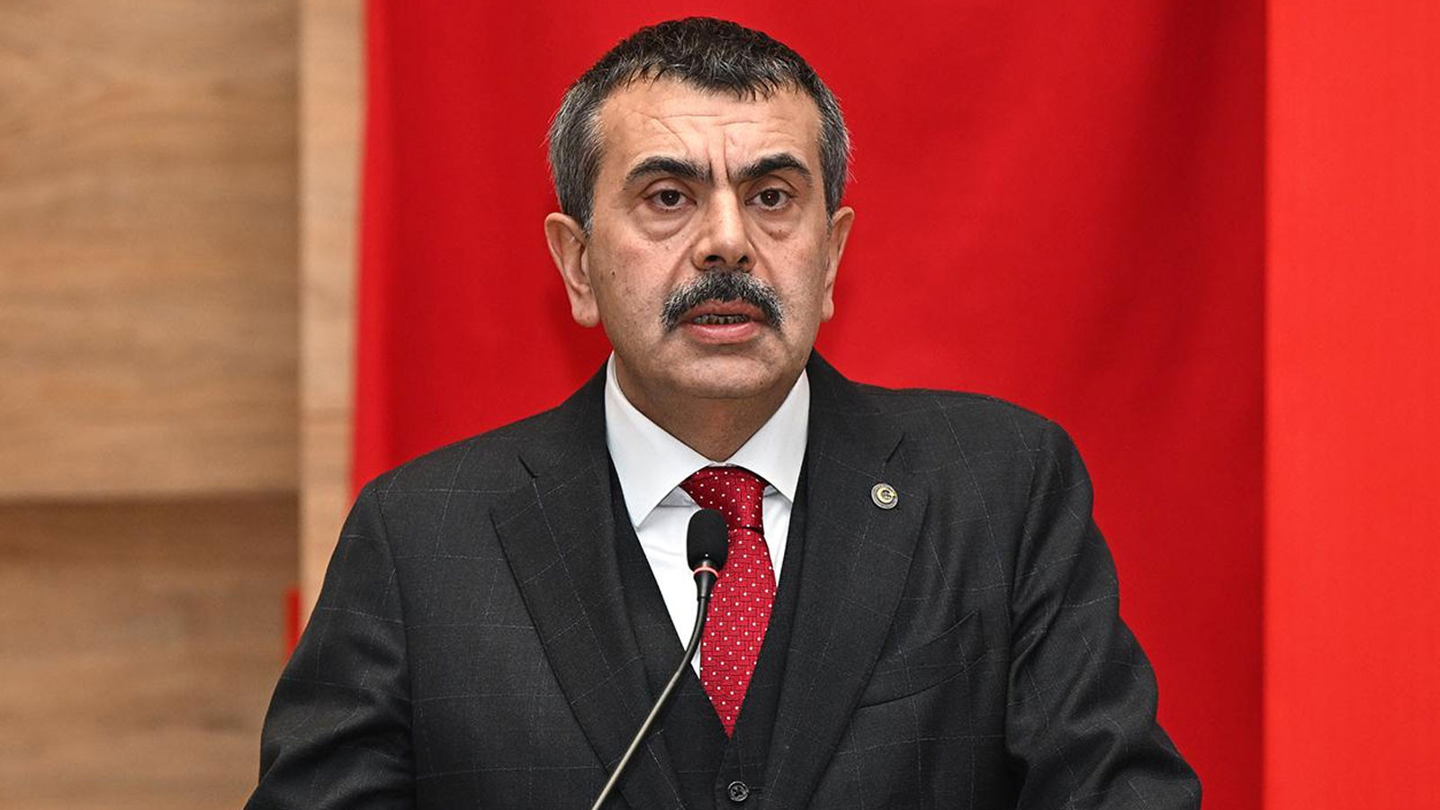 Bakan Tekin'den Sınav Sürecinde Gürültü Uyarısı