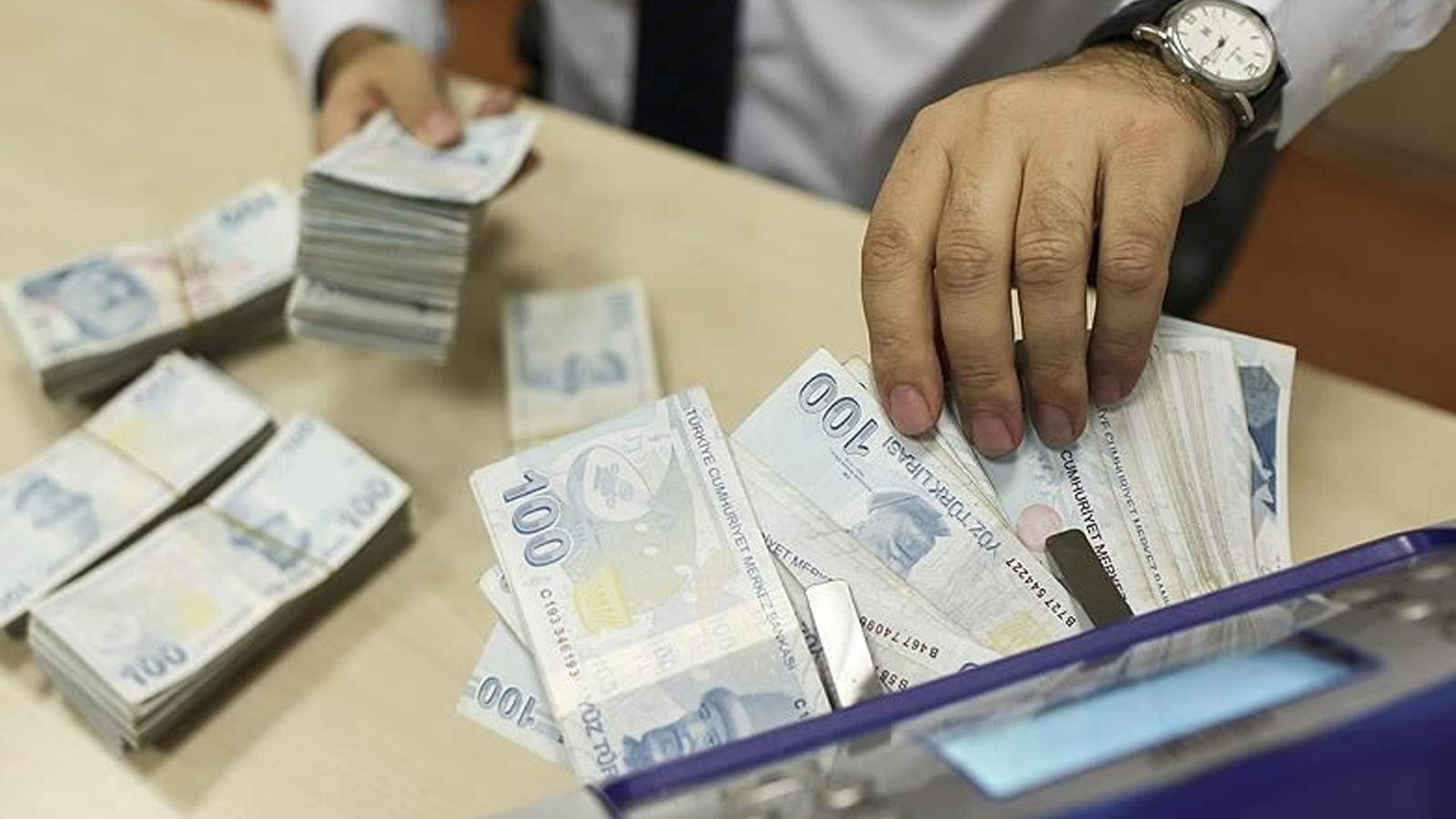 Faizsiz Kredi Kampanyalarında 100 Bin TL'ye Kadar Fırsatlar Sunuluyor