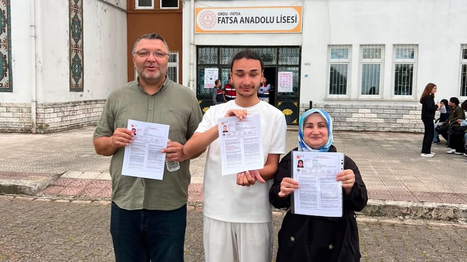 Yakan Ailesi YKS'de Birlikte Ter Döküyor