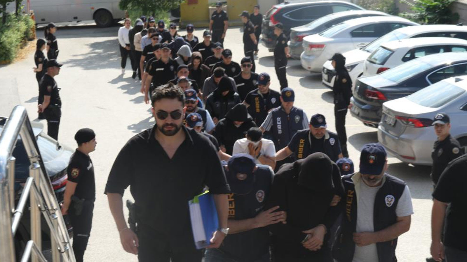 Eskişehir'de Yasa Dışı Bahis Operasyonu: 15 Kişi Tutuklandı
