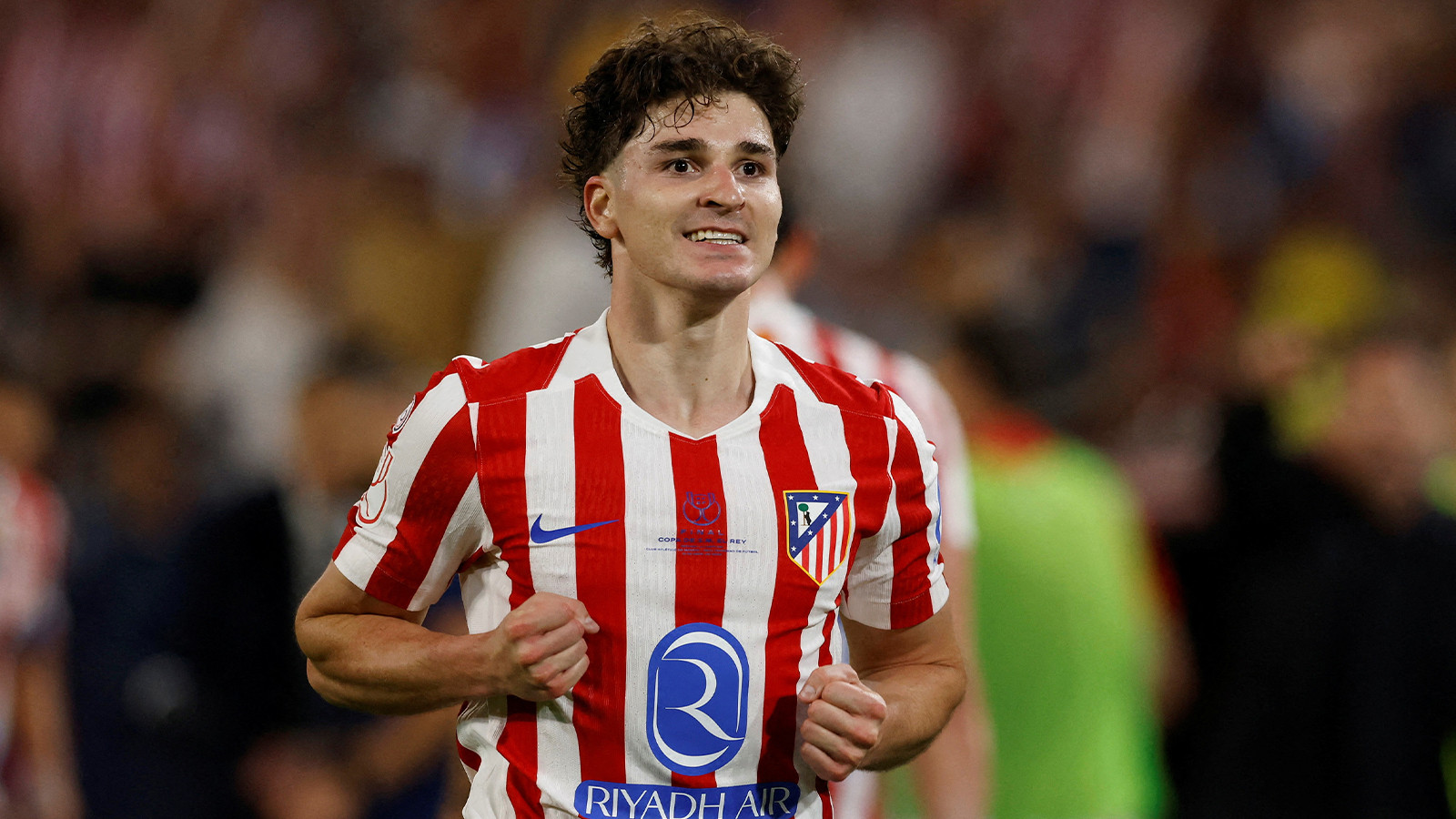 Barcelona, Julian Alvarez için Atletico'ya yeni teklif yapacak