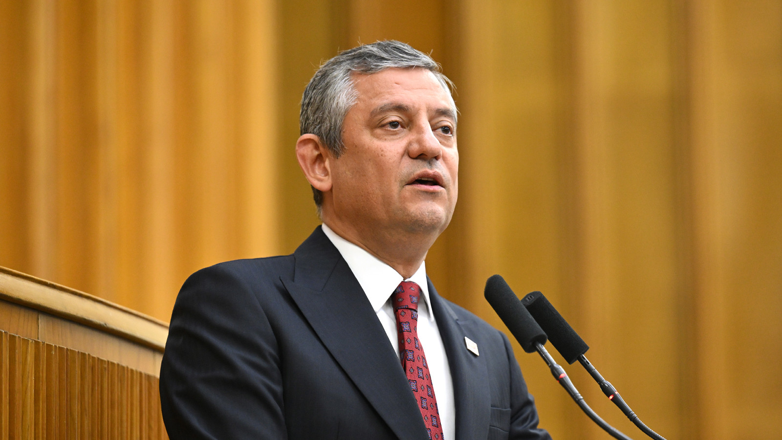 Özgür Özel: Kapanan Kapılar Yeni Fırsatlar Getirir